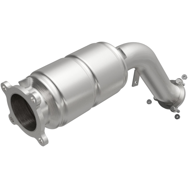 MagnaFlow Direct Fit Catalytic Converter OEM 14-15 Audi A4 L4 2.0L