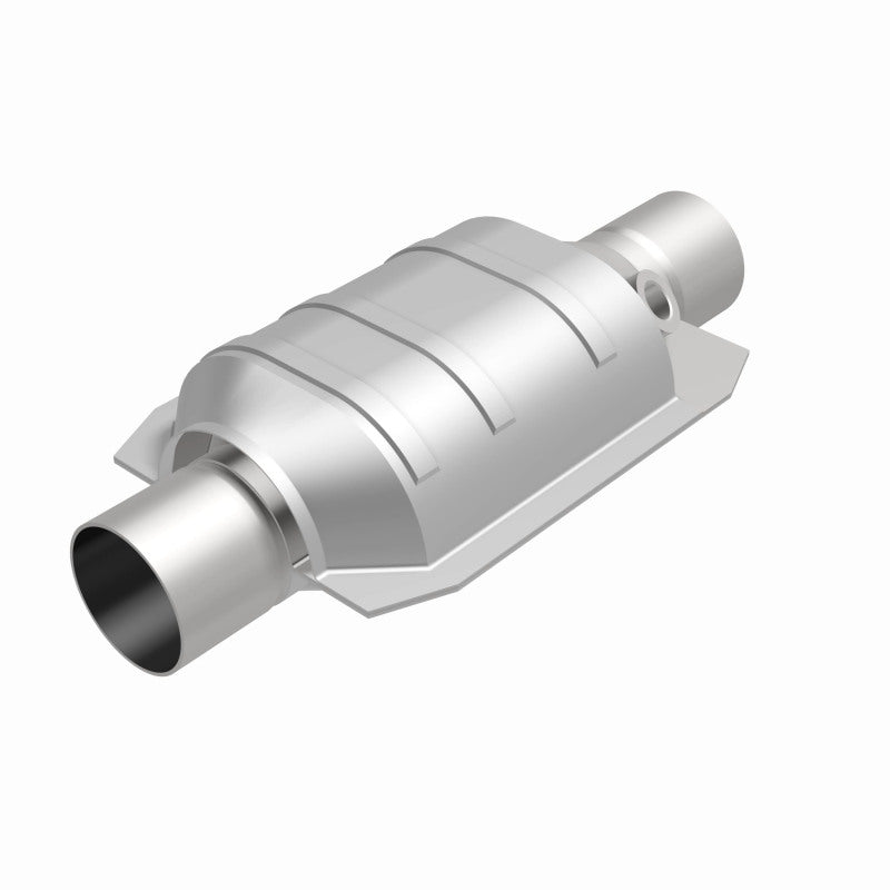MagnaFlow Universal Catalytic Converter 2 W/Single O2 Boss