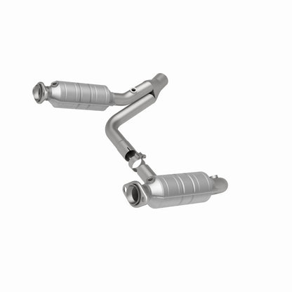 MagnaFlow Direct Fit Catalytic Converter RAIDER- 2006 8 4.7L OEM