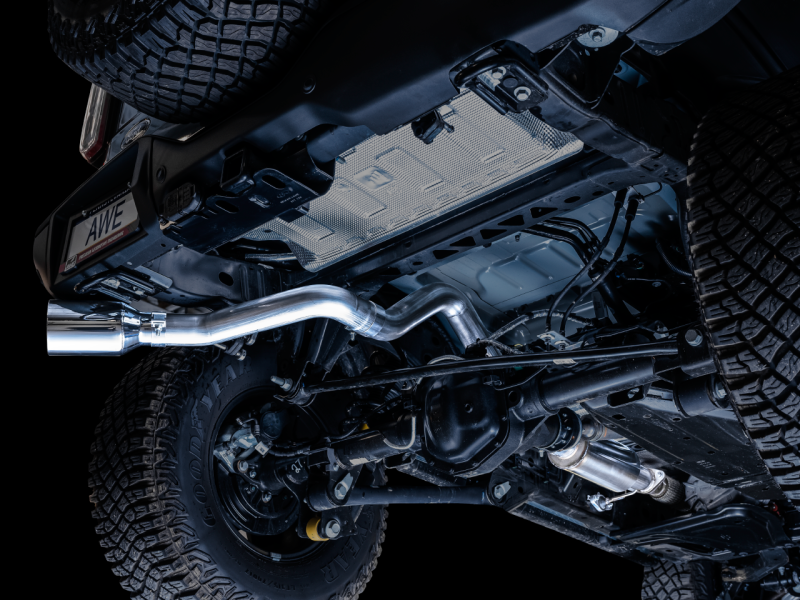 AWE Tuning 2021+ Ford Bronco 0FG Escape de saída traseira simples com ponta cromada e protetor basculante