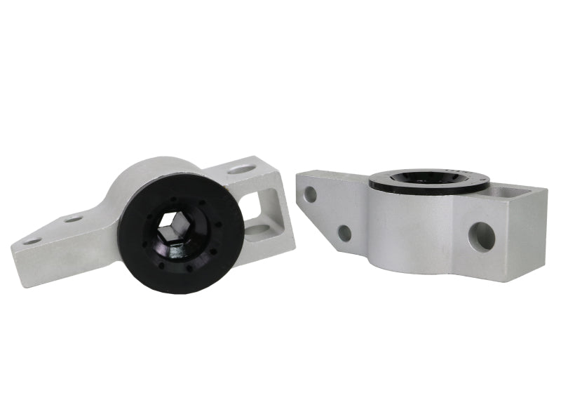 Whiteline Plus 04-12 Volkwagen Golf, 04-12 Audi A3 Conjunto de buchas dianteiras do braço de controle inferior interno