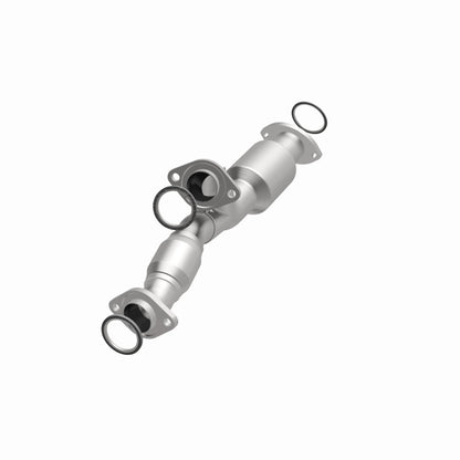 MagnaFlow Direct Fit Catalytic Converter 96-97 Lexus GS300 3.0L