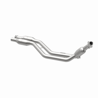 MagnaFlow Direct Fit Catalytic Converter 02-03 Mercedes CLK430 4.3L Passenger Side