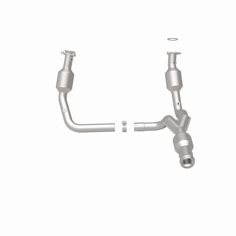 MagnaFlow Direct Fit Catalytic Converter 2015 GMC Yukon XL V8 6.2L