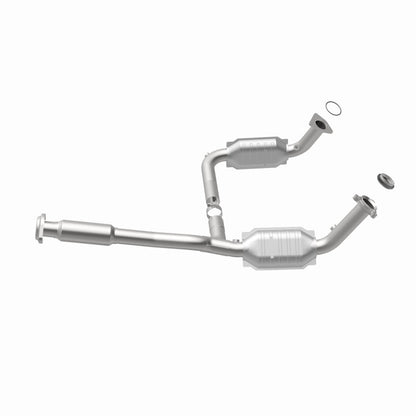 MagnaFlow Direct Fit Catalytic Converter 05-06 GMC Envoy XL Denali