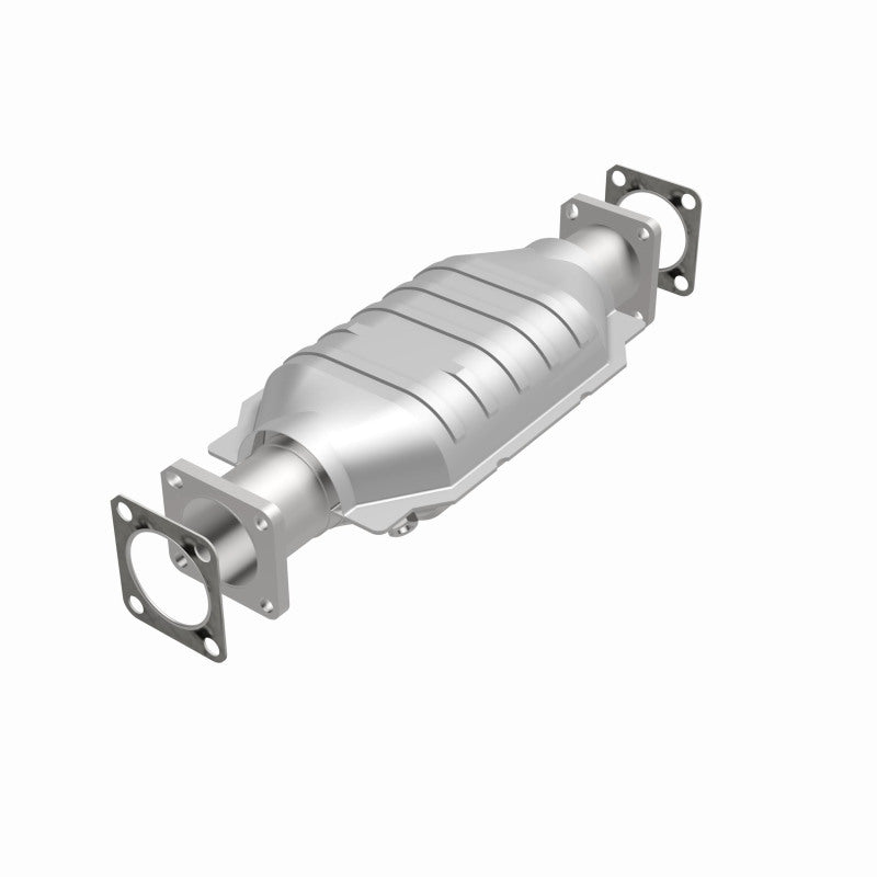 MagnaFlow California Direct Fit Catalytic Conv 75-82 Chevrolet LUV 1.8L / 86-91 Isuzu Trooper 2.3L