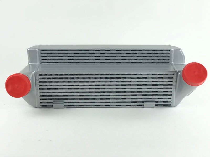 CSF 04-13 BMW 335i/xi (E90/E91/E92/E93) Intercooler de placa/barra central escalonada de alto rendimiento - Plata