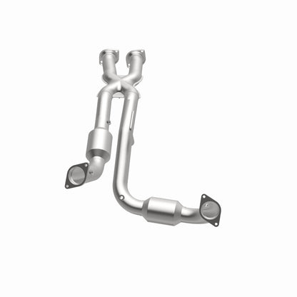 MagnaFlow Direct Fit Catalytic Converter 06-10 Jeep Grand Cherokee 6.1L