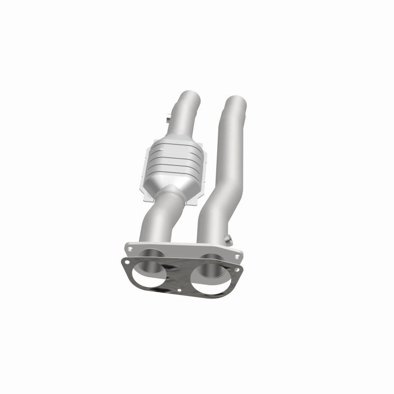 MagnaFlow Direct Fit Catalytic Converter 96-97 7.4L 3500 Truck Rear