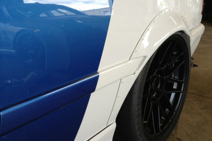 HARD Motorsport - BMW E36 Coupe Widebody Overfender Kit