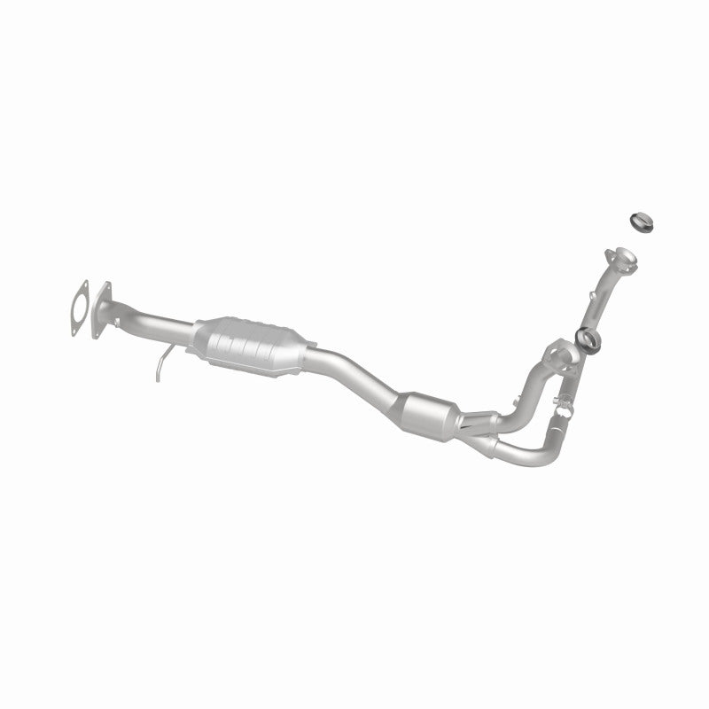 MagnaFlow Direct Fit Catalytic Converter 01-05 Chevy Blazer 4.3L 4WD