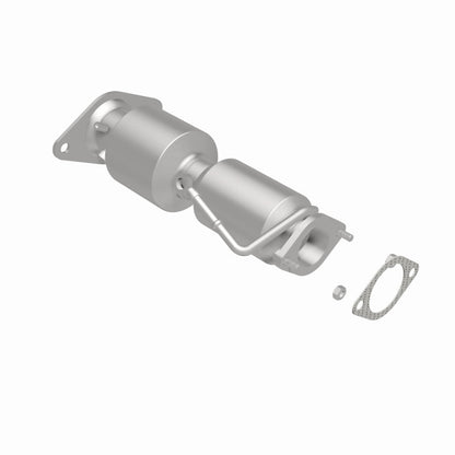 MagnaFlow Direct Fit Catalytic Converter 13-15 Hyundai Veloster 1.6L Underbody