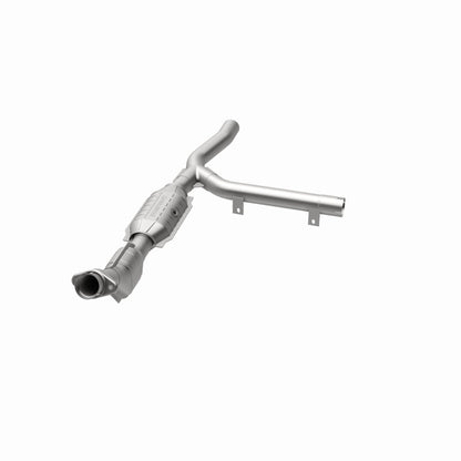 MagnaFlow Direct Fit Catalytic Converter 01-04 Ford F-150 4.2L 2wd