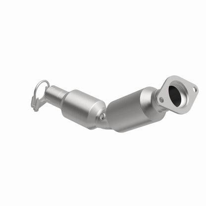 MagnaFlow Direct Fit Catalytic Converter 2010-2015 Prius L4 1.8 OEM Underbody