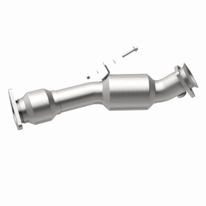 MagnaFlow Direct Fit Catalytic Converter 04-07 VW Touareg 4.2L Driver Side