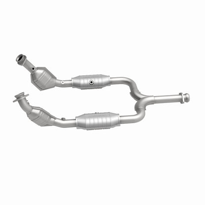 MagnaFlow Direct Fit Catalytic Converter 01-04 Ford Mustang 3.8L CA