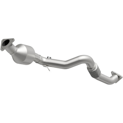 MagnaFlow Direct Fit Catalytic Converter 07 VW Touareg 3.6L Front close