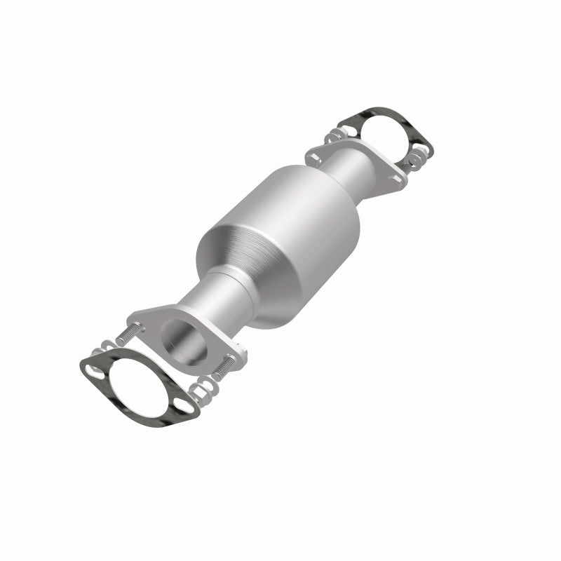 MagnaFlow Direct Fit Catalytic Converter 03-06 Kia Sorento 3.5L rear