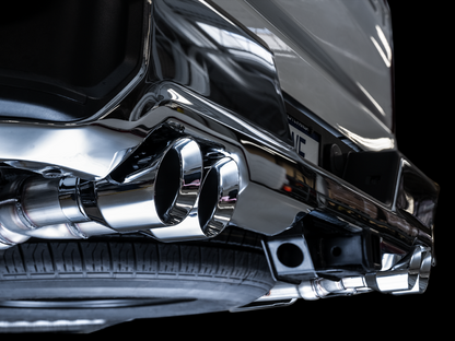 AWE Tuning 4th Gen GM 1500 5.3L 0FG Catback Split Saída traseira (com recortes de pára-choques) - pontas cromadas quádruplas