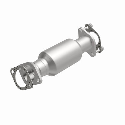 MagnaFlow Direct Fit Catalytic Converter 2011 Kia Sorento 3.5 Underbody