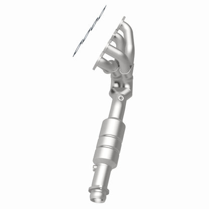 MagnaFlow Direct Fit Catalytic Converter 02-03 BMW 745i 4.4L