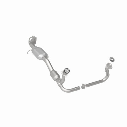 MagnaFlow Direct Fit Catalytic Converter 01-05 Chevy Blazer 4.3L 4WD