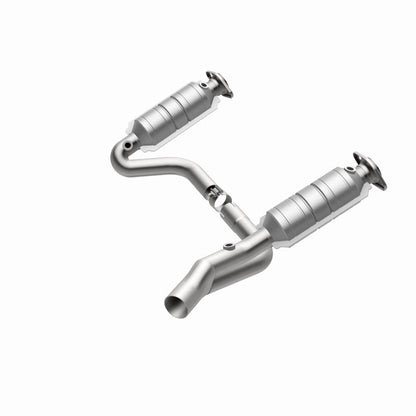 MagnaFlow Direct Fit Catalytic Converter RAIDER- 2006 8 4.7L OEM