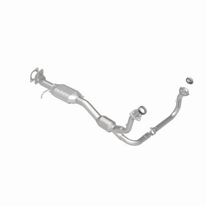 MagnaFlow Direct Fit Catalytic Converter 01-05 Chevy Blazer 4.3L 4WD