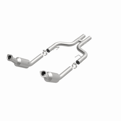MagnaFlow Direct Fit Catalytic Converter 07-10 Ford Mustang 4.6L