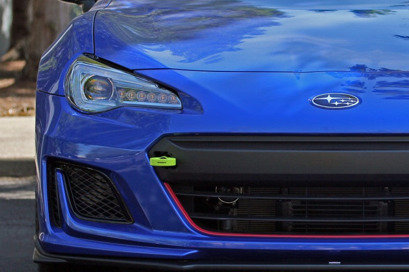 Perrin 18-21 WRX/STI / 13-20 BRZ / 17-20 Toyota 86 Kit de gancho de remolque delantero - amarillo neón