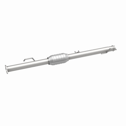 MagnaFlow Direct Fit Catalytic Converter 00-04 Tundra 3.4L rear OEM