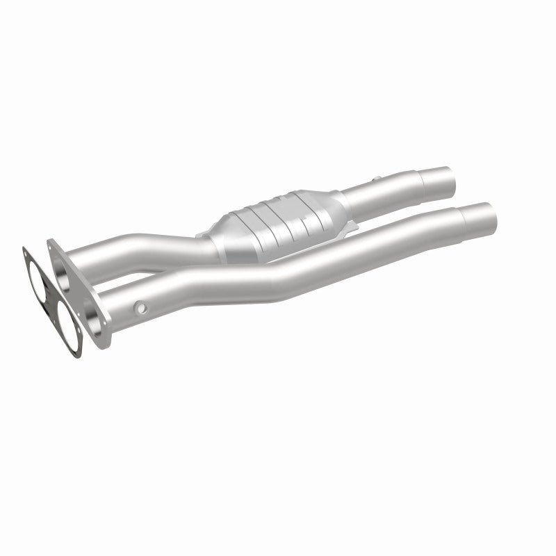 MagnaFlow Direct Fit Catalytic Converter 96-97 7.4L 3500 Truck Rear