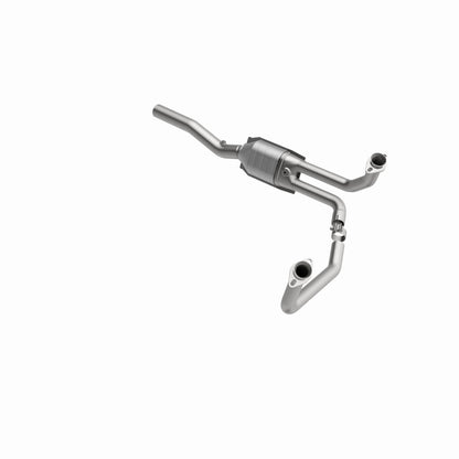 MagnaFlow Direct Fit Catalytic Converter 96-97 Dodge Van 3.9L/5.2L/5