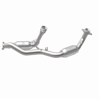 MagnaFlow Direct Fit Catalytic Converter 96-99 Ford Taurus3.0L 50S