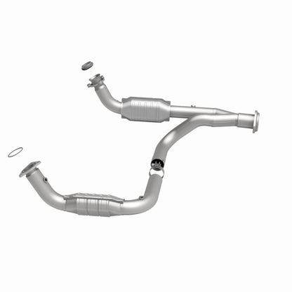 MagnaFlow Direct Fit Catalytic Converter 07-09 Hummer Truck H2 Y-Pipe Assy