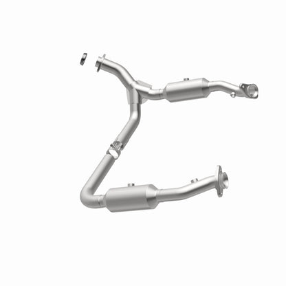 MagnaFlow DF Conv Ford/Mercury 06-10 Explorer/Mountaineer/ 07-10 Explorer SportTrac 4.0L Y-Pipe Assy