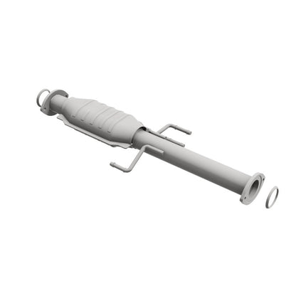 MagnaFlow Direct Fit Catalytic Converter 01-04 Toyota Tacoma 3.4L Rear