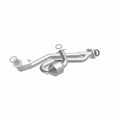 MagnaFlow Direct Fit Catalytic Converter 01-03 Toyota Sienna 3.0L fr