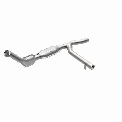 MagnaFlow Direct Fit Catalytic Converter 00-01 Ford F-150 4.6L 2wd