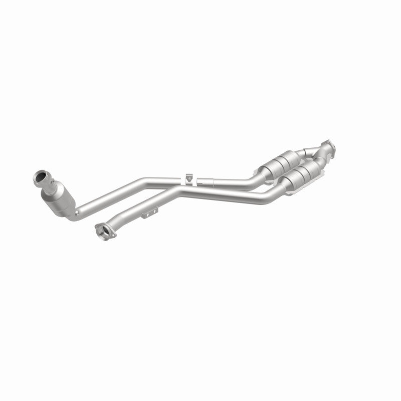 MagnaFlow Direct Fit Catalytic Converter 99-00 Mercedes CLK320 3.2L