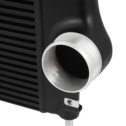 Mishimoto 17-19 GM 6.6L L5P Duramax Intercooler - Negro