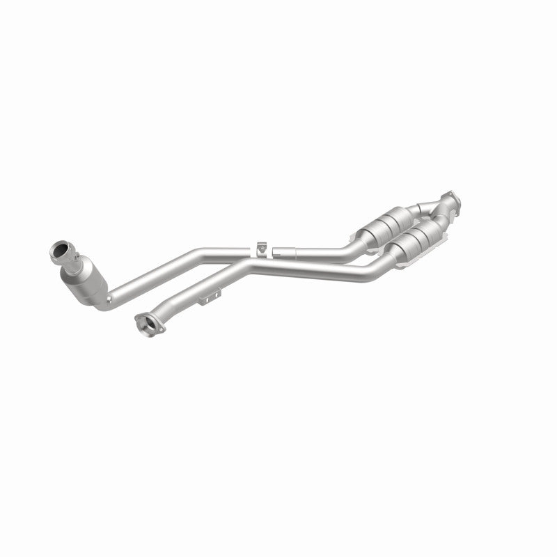 MagnaFlow Direct Fit Catalytic Converter 99-00 Mercedes CLK320 3.2L