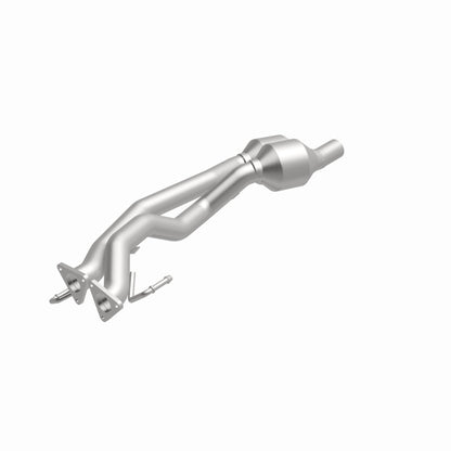 MagnaFlow Direct Fit Catalytic Converter 07 VW Touareg 3.6L Rear