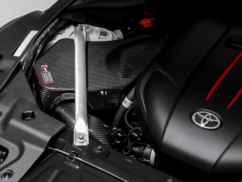 Tampa de admissão de carbono AWE Tuning 2020+ Toyota GR Supra S-FLO
