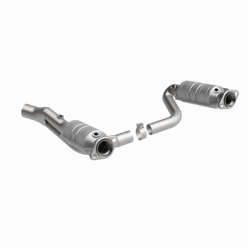 MagnaFlow Direct Fit Catalytic Converter RAIDER- 2006 8 4.7L OEM