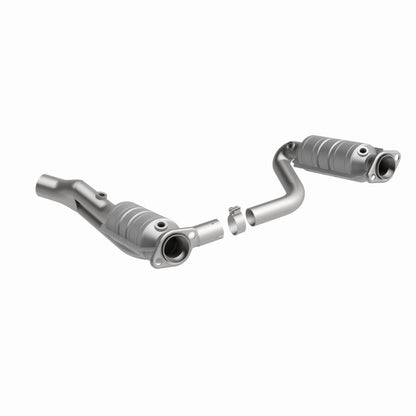 MagnaFlow Direct Fit Catalytic Converter RAIDER- 2006 8 4.7L OEM