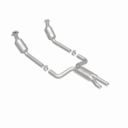 MagnaFlow Direct Fit Catalytic Converter 2003 THUNDERBIRD 3.9L Underbody