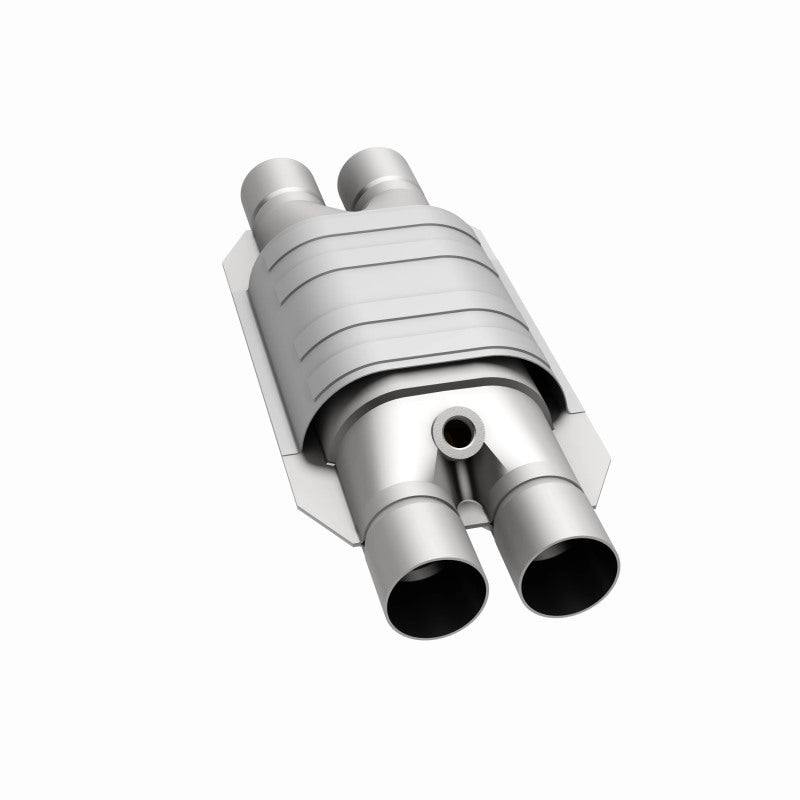 MagnaFlow Universal Catalytic Converter 2 D/D W/O2 Boss