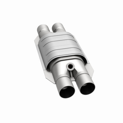 MagnaFlow Universal Catalytic Converter 2 D/D W/O2 Boss