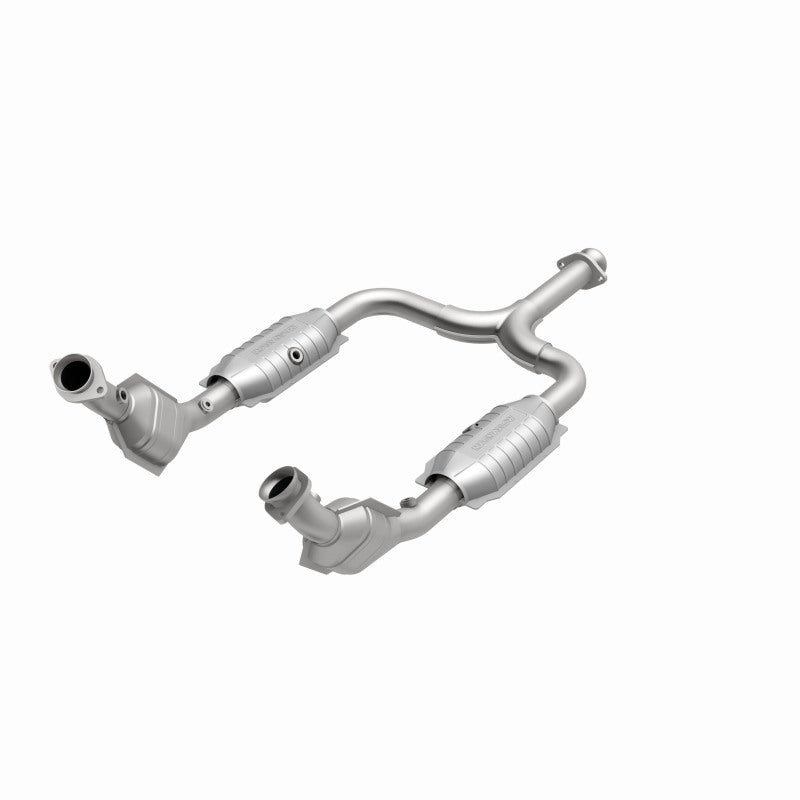 MagnaFlow Direct Fit Catalytic Converter 01-04 Ford Mustang 3.8L CA